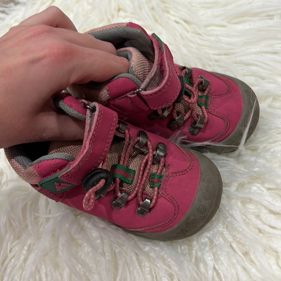 Mishansha size 24 (7) girl shoes as is - Picture 2 of 4